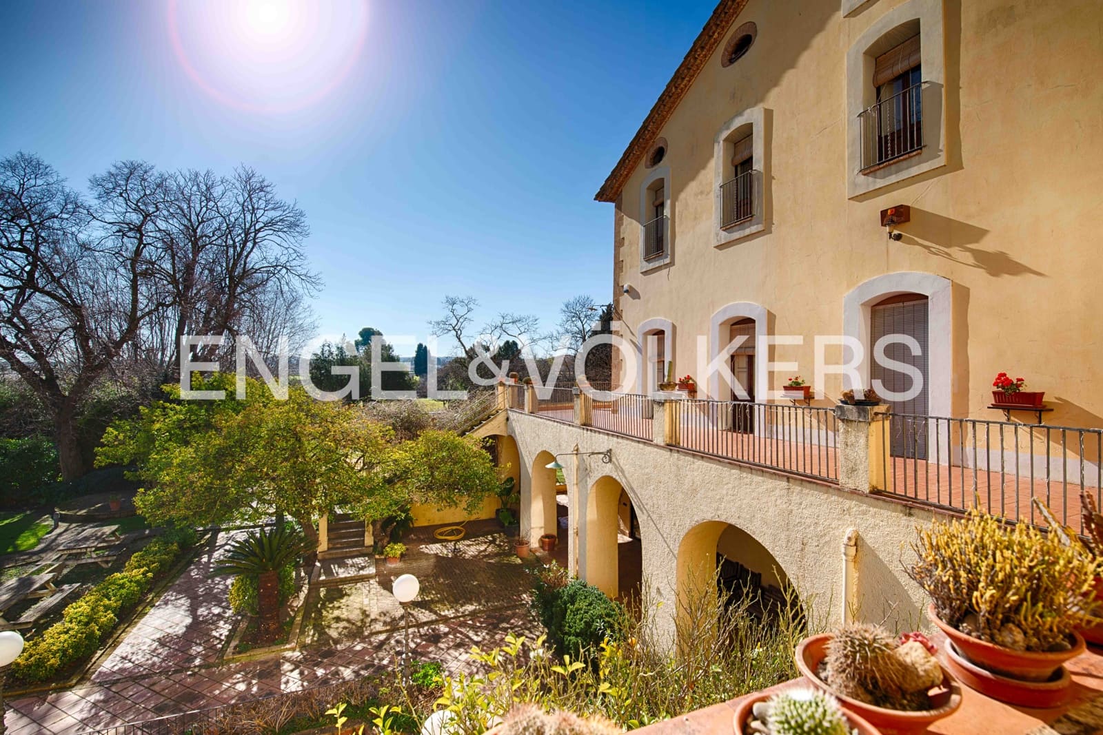 10 sypialnia Finka/Dom wiejski na sprzedaż w Borrassa z basenem garażem - 3 000 000 € (Ref: 9005798)