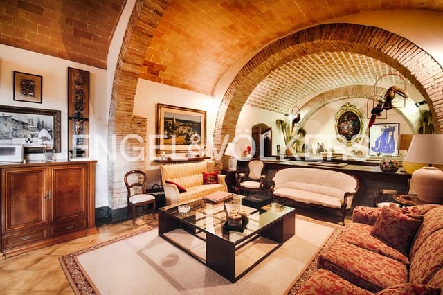 10 soverom Finca/Herregård til salgs i Borrassà med svømmebasseng garasje - € 3 000 000 (Ref: 9005798)