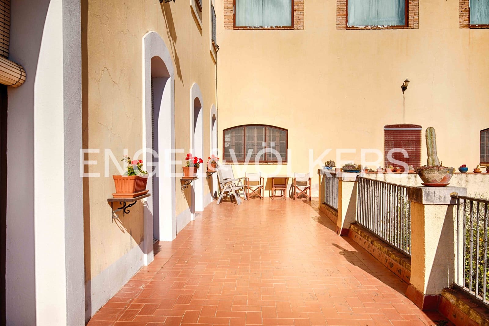 10 quarto Quinta/Casa Rural para venda em Borrassa com piscina garagem - 3 000 000 € (Ref: 9005798)