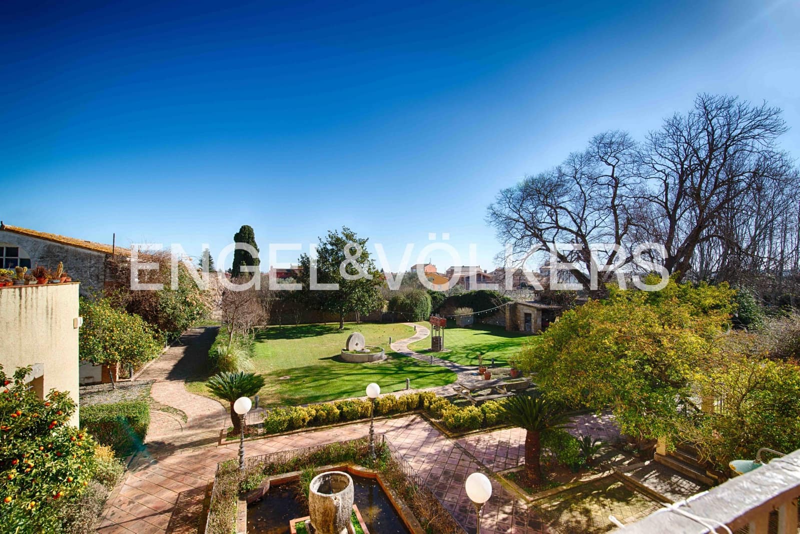 10 quarto Quinta/Casa Rural para venda em Borrassa com piscina garagem - 3 000 000 € (Ref: 9005798)