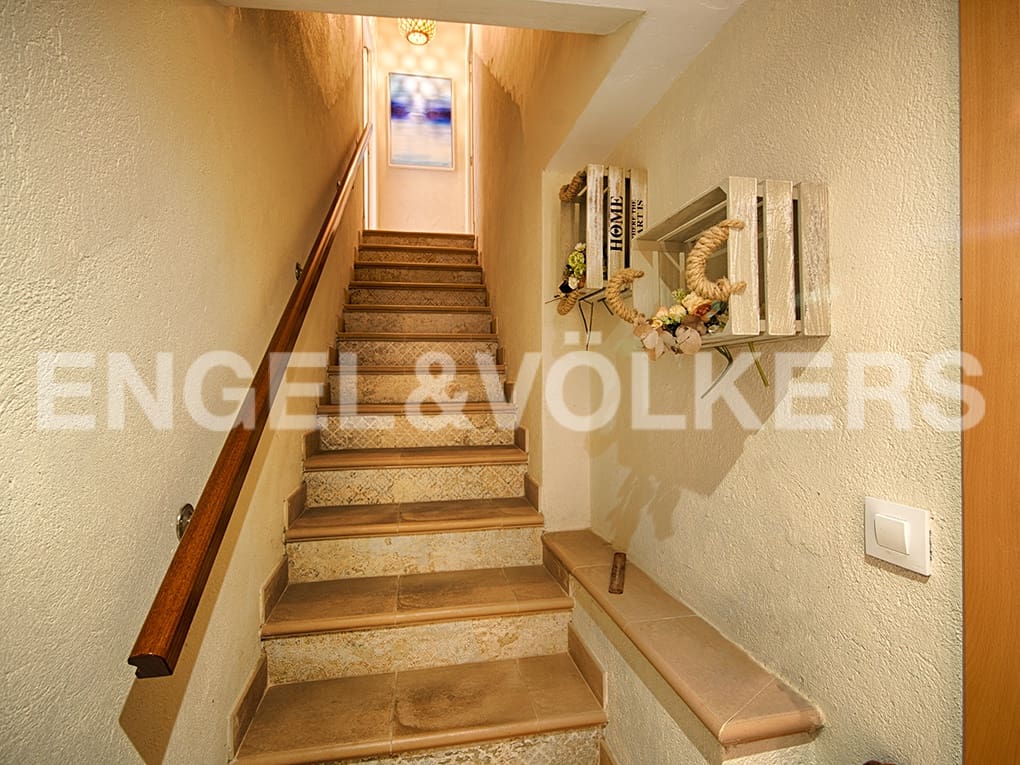 3 soveværelse Byhus til salg i Peralada med garage - € 370.000 (Ref: 9005800)