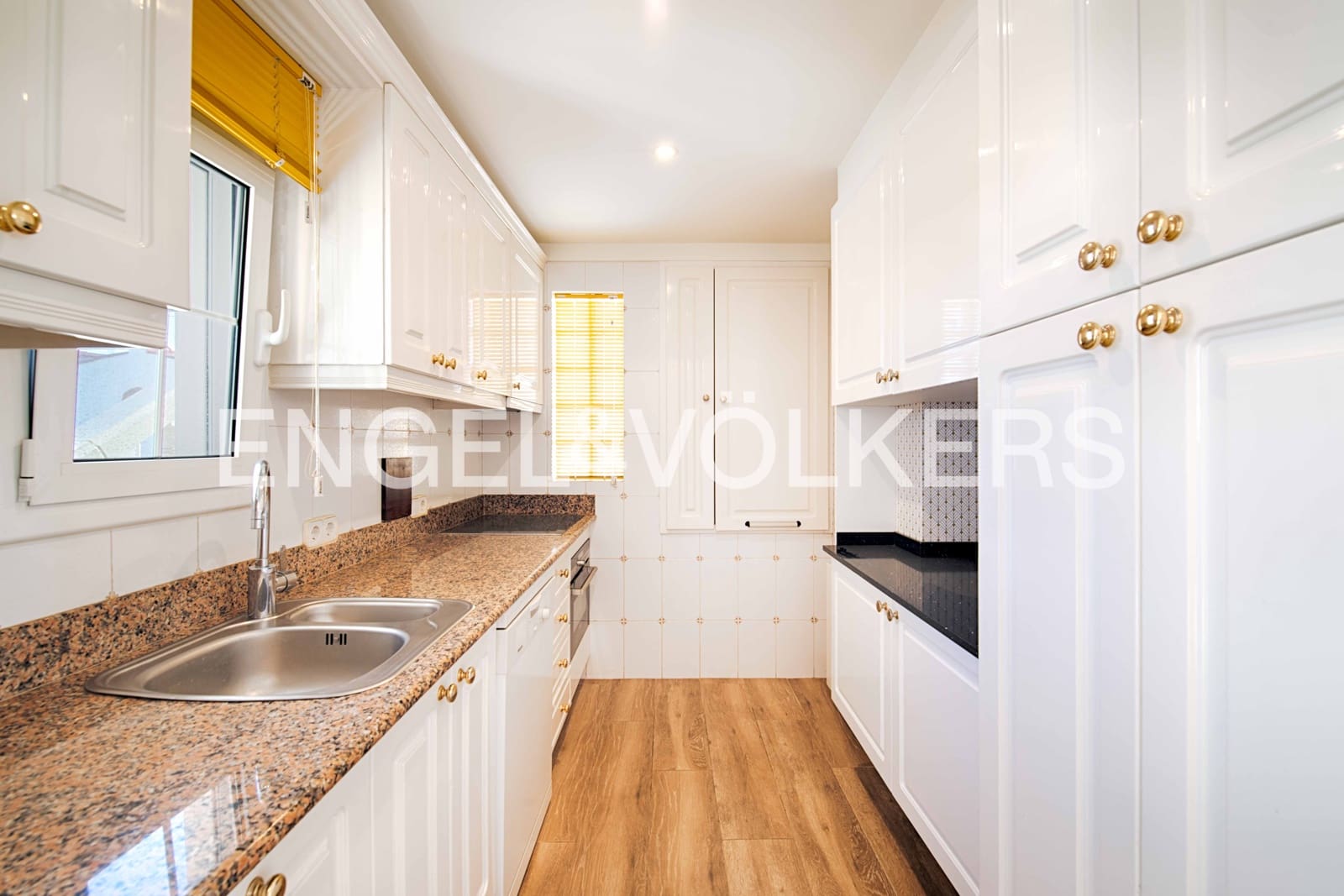 4 quarto Moradia para venda em Empuriabrava com piscina garagem - 1 125 000 € (Ref: 9005803)