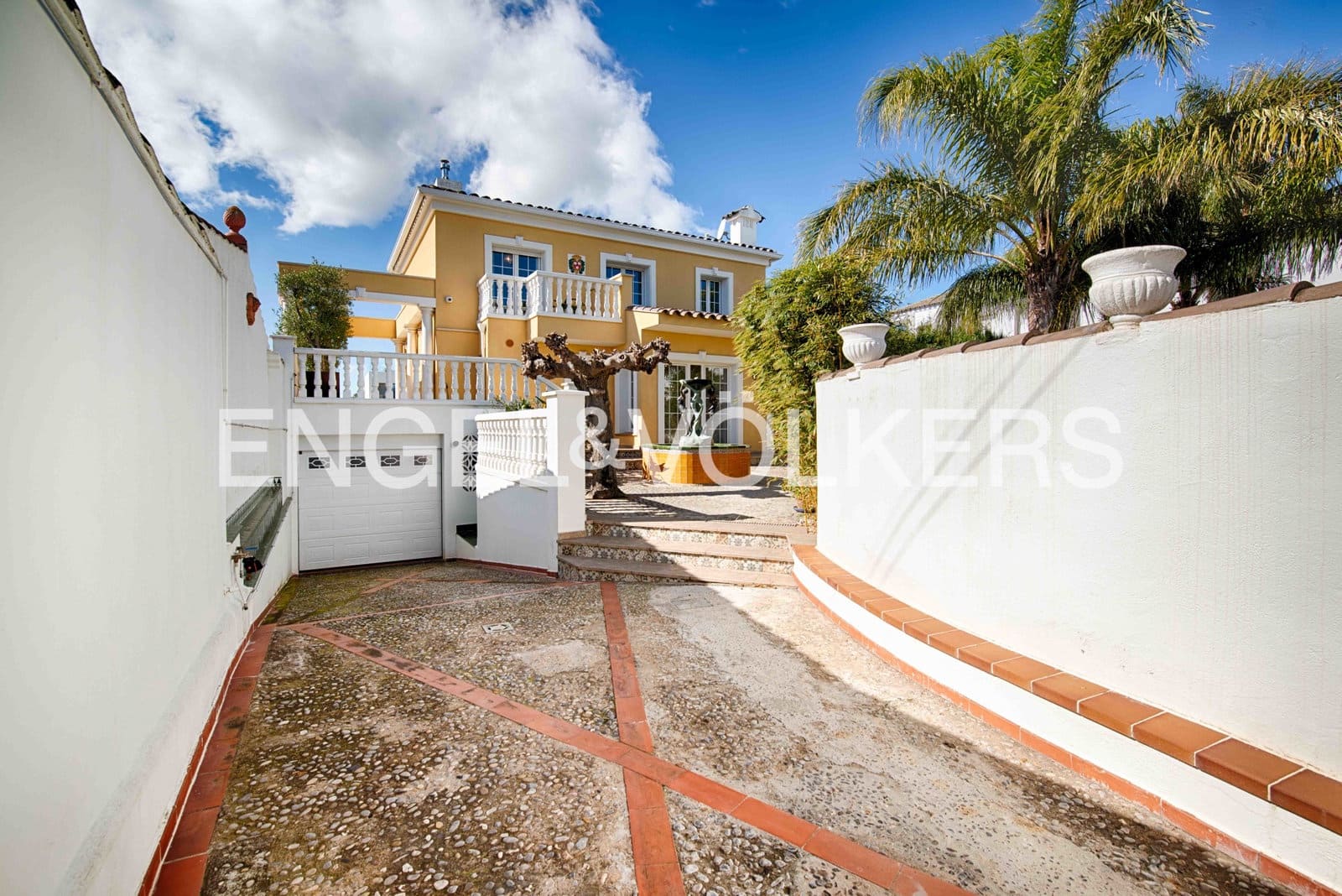 4 sovrum Villa till salu i Empuriabrava med pool garage - 995 000 € (Ref: 9005803)