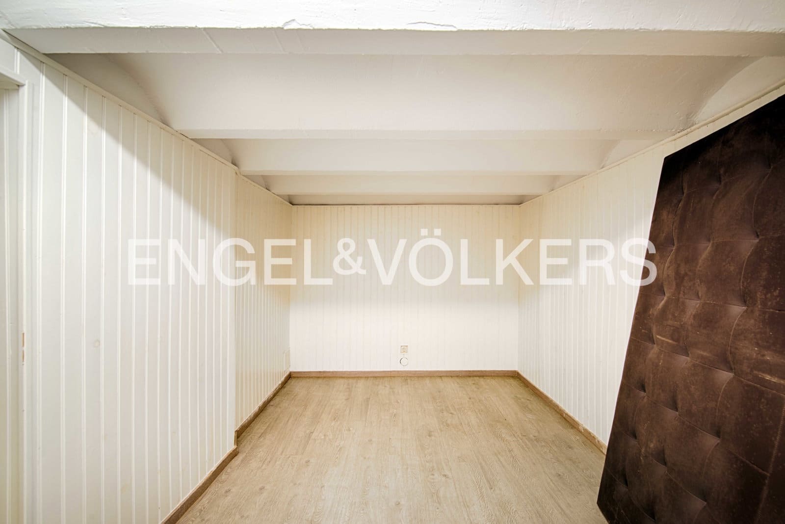 4 sovrum Villa till salu i Empuriabrava med pool garage - 995 000 € (Ref: 9005803)