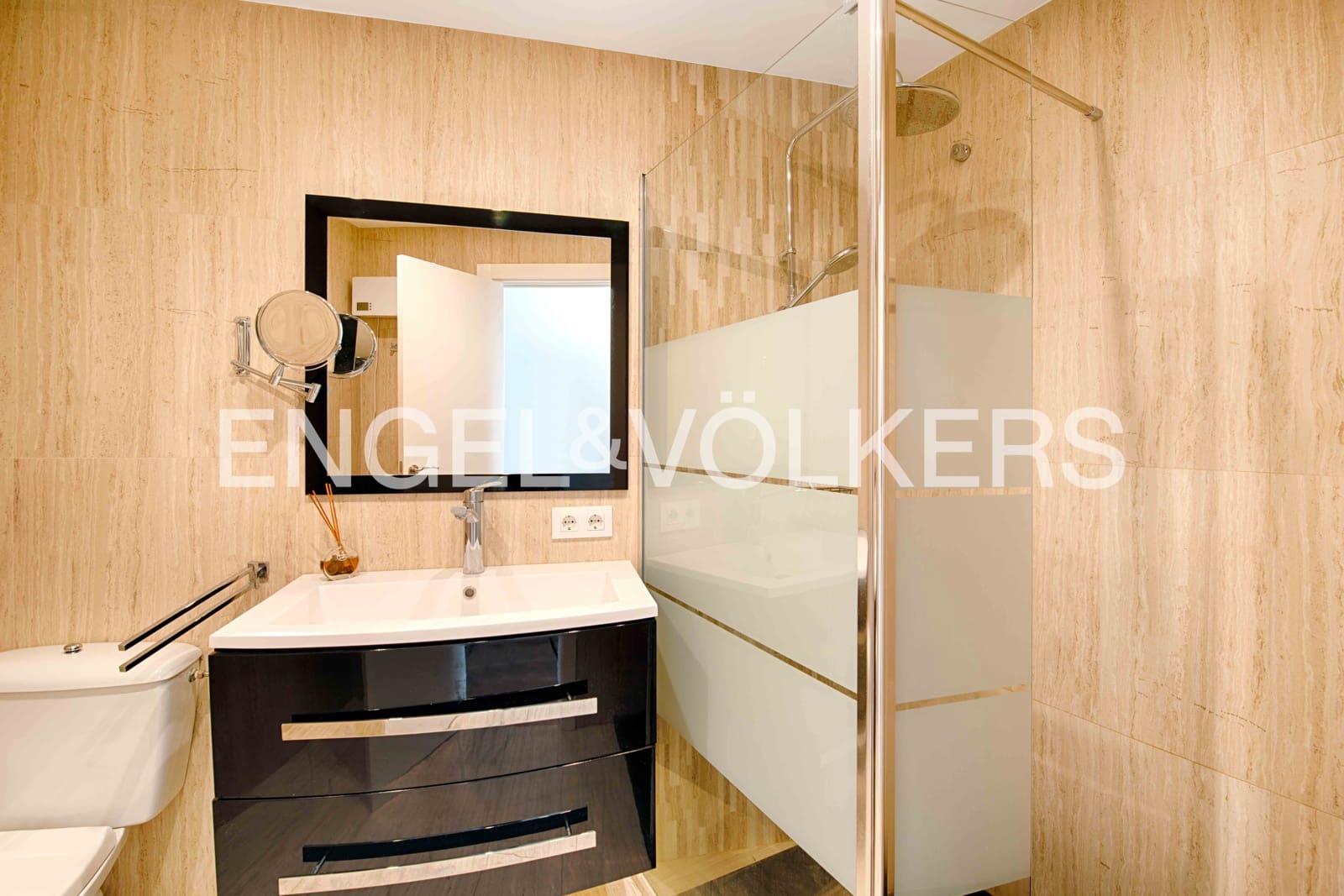 2 soverom Leilighet til salgs i Empuriabrava med svømmebasseng garasje - € 259 000 (Ref: 9005804)