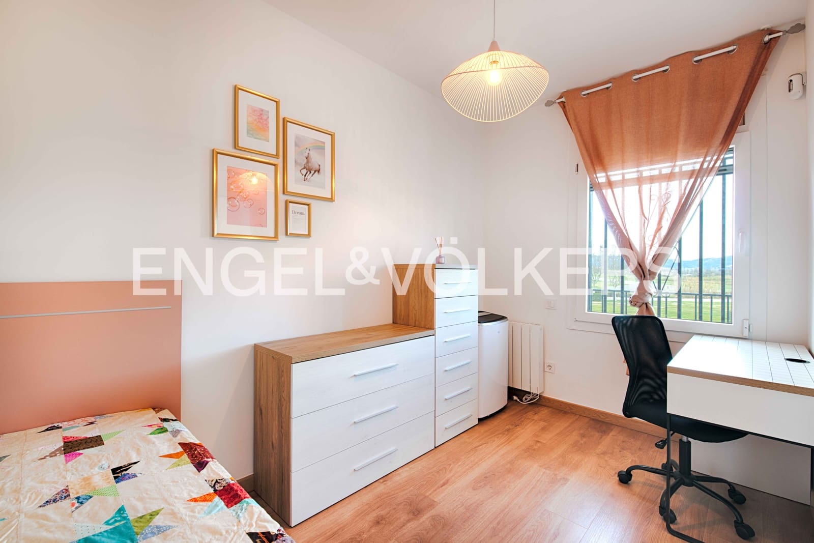 2 soverom Leilighet til salgs i Empuriabrava med svømmebasseng garasje - € 259 000 (Ref: 9005804)