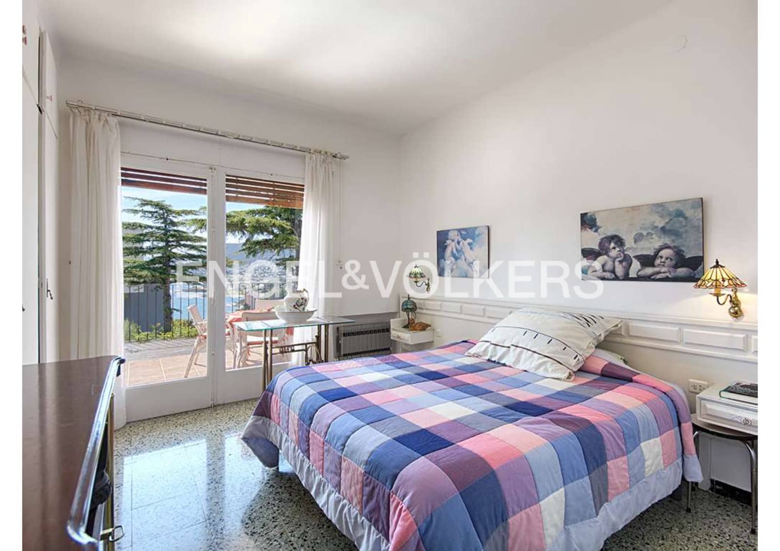 6 makuuhuone Huvila myytävänä paikassa Llanca mukana 
autotalli - 750 000 € (Ref: 9005805)