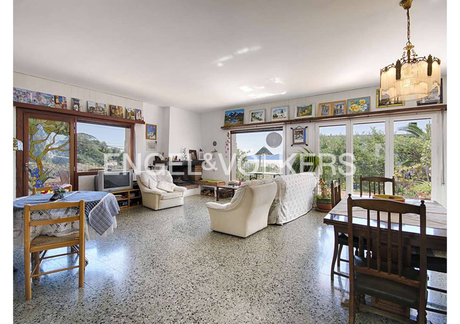 6 makuuhuone Huvila myytävänä paikassa Llanca mukana 
autotalli - 750 000 € (Ref: 9005805)