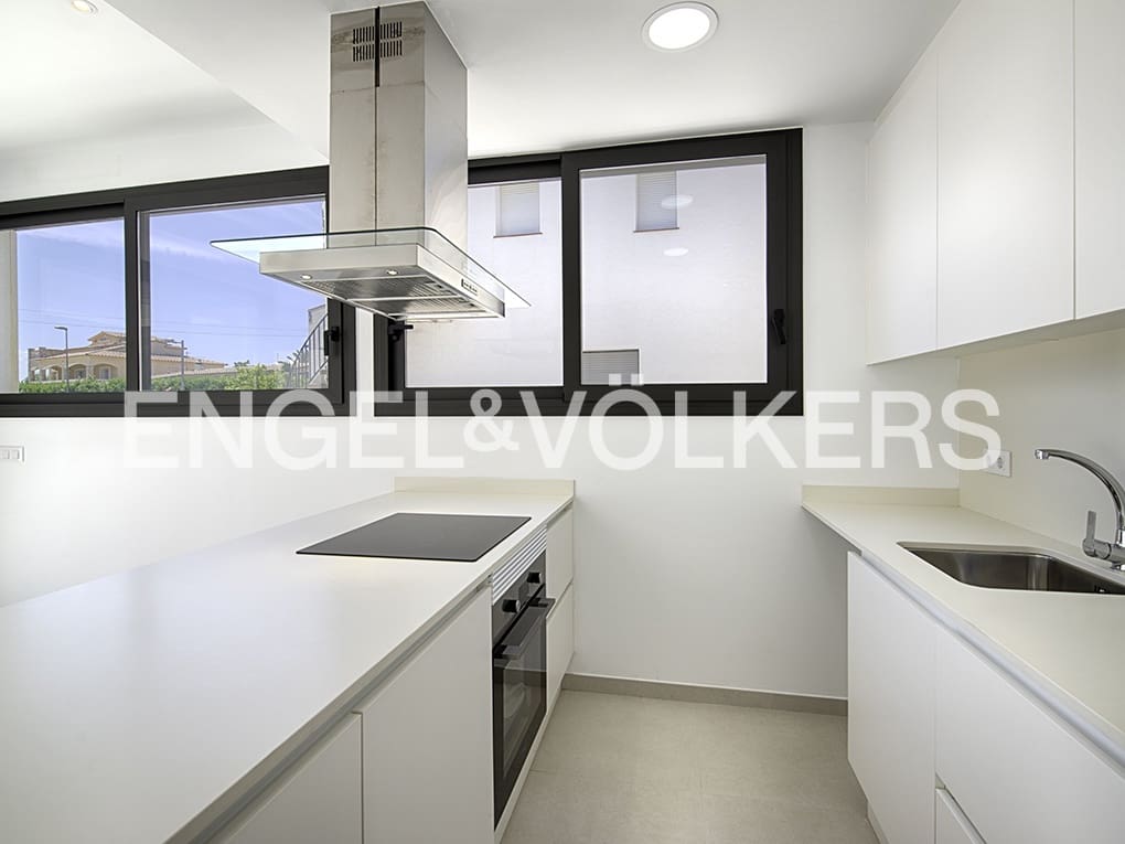 4 soverom Rekkehus til salgs i Empuriabrava med svømmebasseng garasje - € 649 000 (Ref: 9005809)