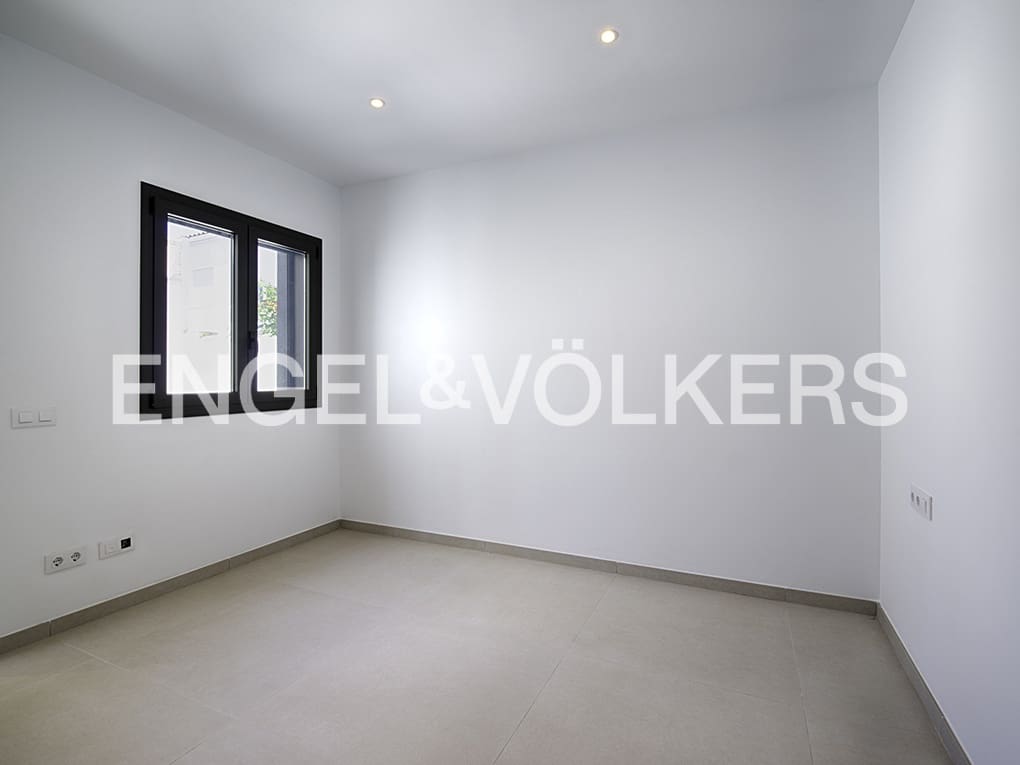 4 soverom Rekkehus til salgs i Empuriabrava med svømmebasseng garasje - € 649 000 (Ref: 9005809)