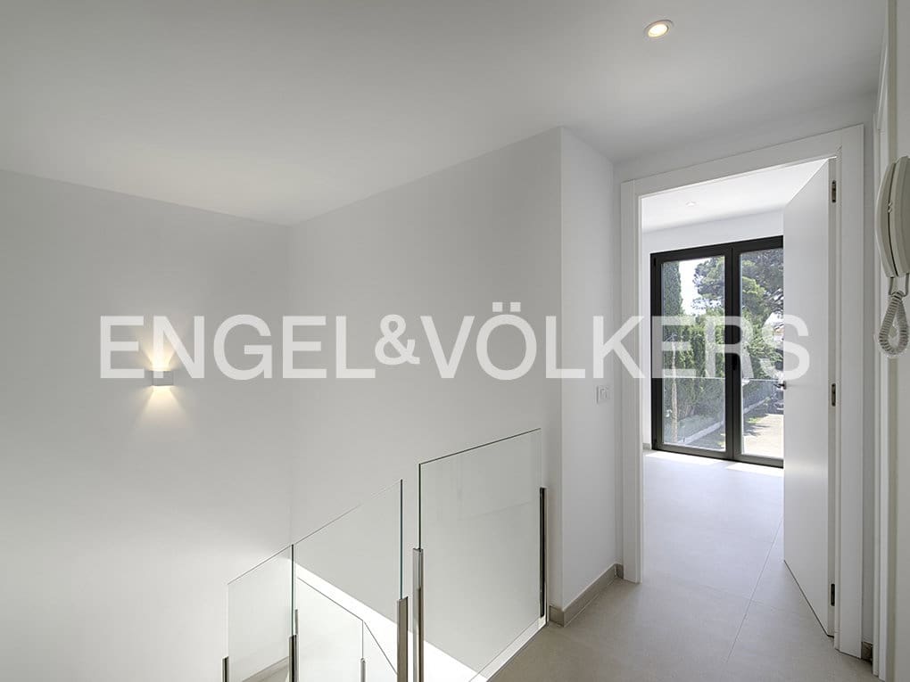 4 bedroom Terraced Villa for sale in Empuriabrava with pool garage - € 635,000 (Ref: 9005809)