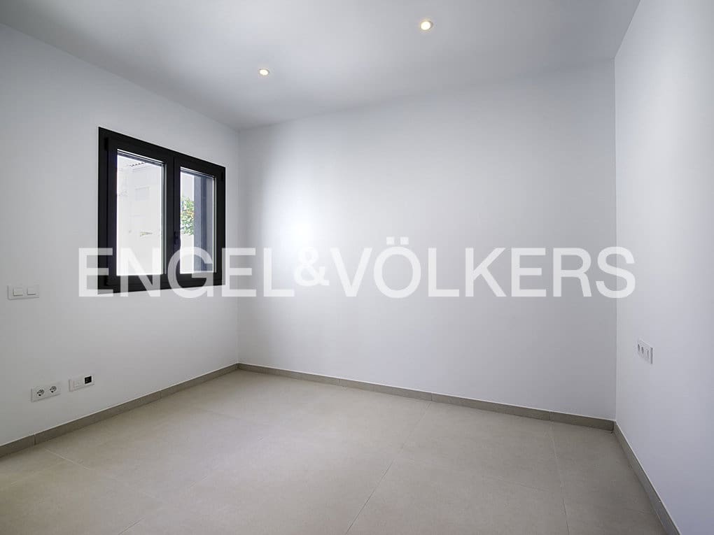 4 bedroom Terraced Villa for sale in Empuriabrava with pool garage - € 635,000 (Ref: 9005809)