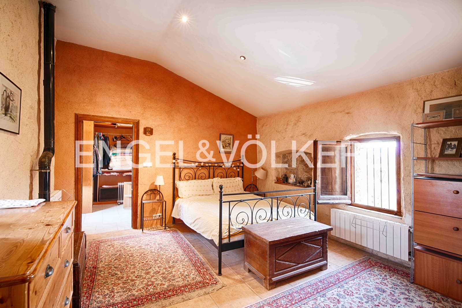 4 soveværelse Byhus til salg i Vilajuiga med swimmingpool - € 355.000 (Ref: 9013501)