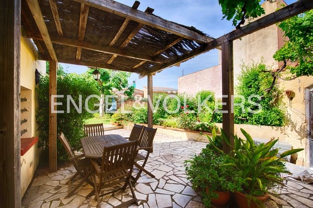 4 bedroom Townhouse for sale in Vilajuïga with pool - € 355,000 (Ref: 9013501)