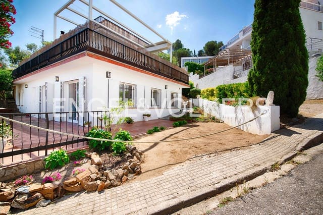 2 soveværelse Lejlighed til salg i Llançà med garage - € 295.000 (Ref: 9022254)