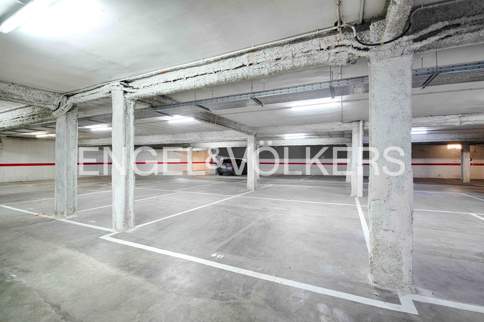 Garage til salg i Figueres - € 13.300 (Ref: 9023309)