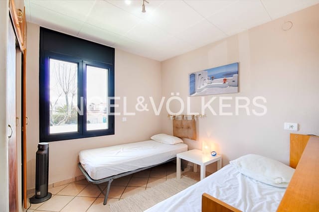 2 soveværelse Lejlighed til salg i Empuriabrava, Castelló d'Empúries - € 165.000 (Ref: 9028511)