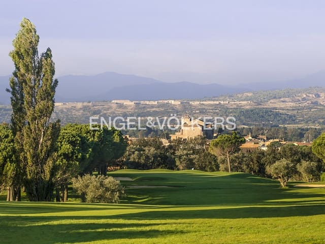 Undeveloped Land for sale in Peralada - € 523,770 (Ref: 9033607)