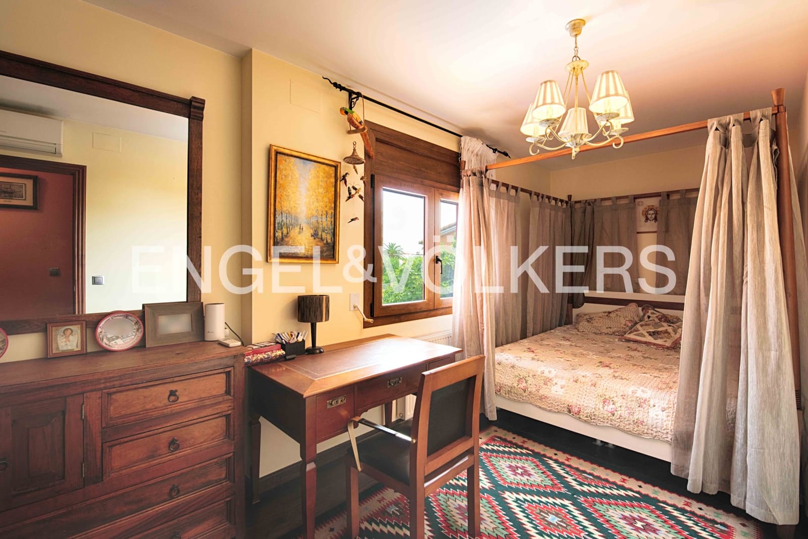 6 soverom Villa til salgs i Empuriabrava med svømmebasseng garasje - € 999 000 (Ref: 9041034)