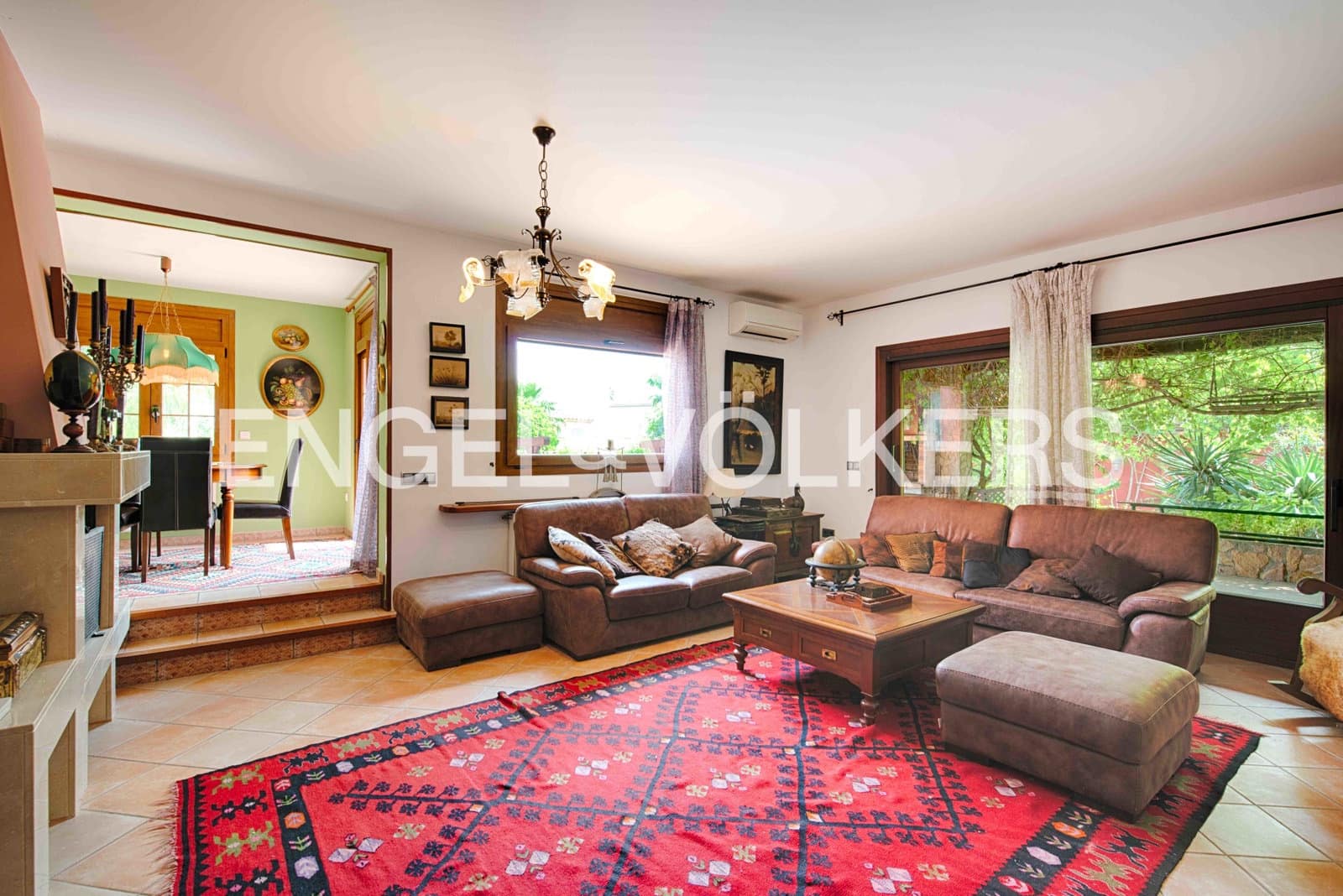 6 soverom Villa til salgs i Empuriabrava med svømmebasseng garasje - € 950 000 (Ref: 9041034)
