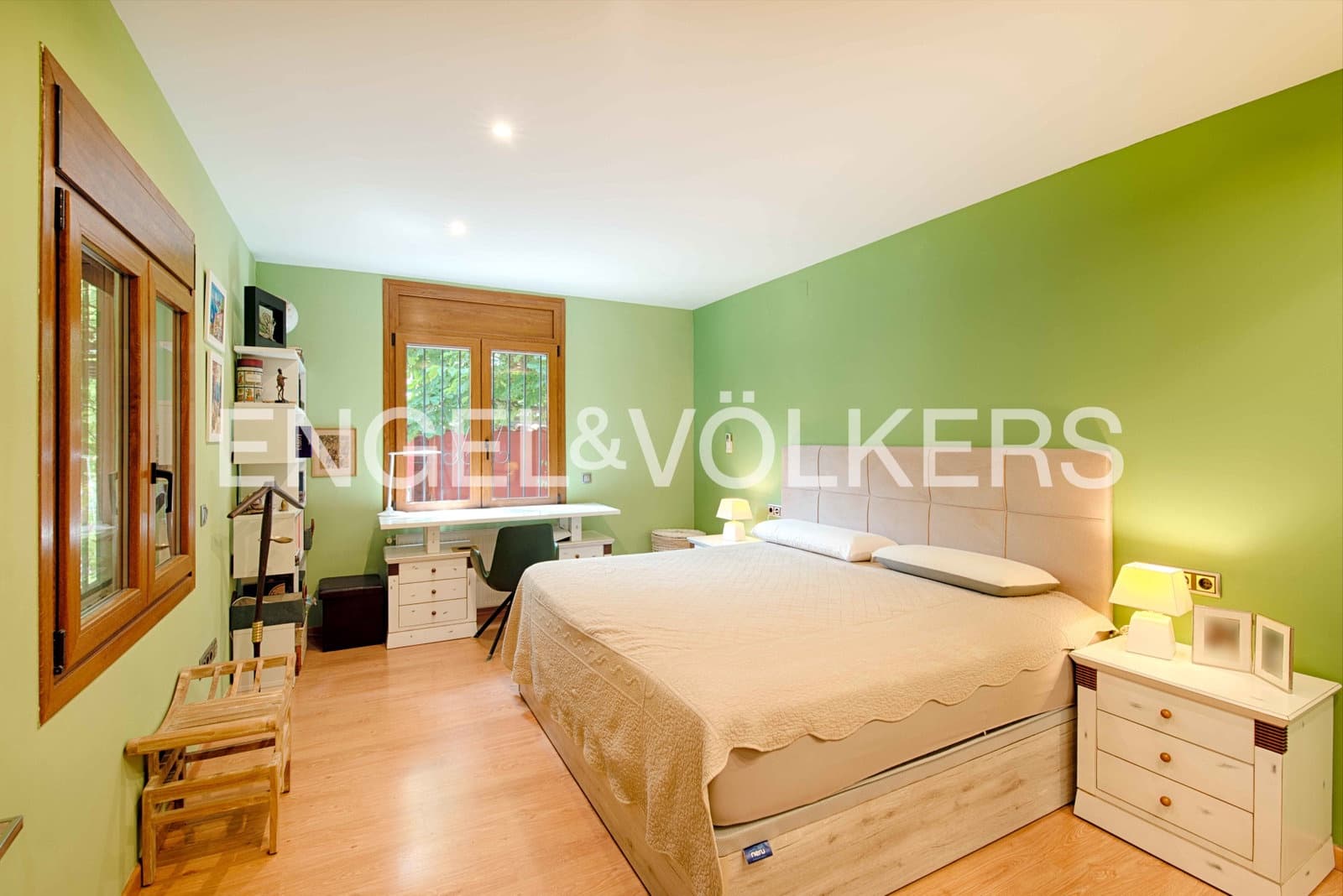 6 soverom Villa til salgs i Empuriabrava med svømmebasseng garasje - € 950 000 (Ref: 9041034)