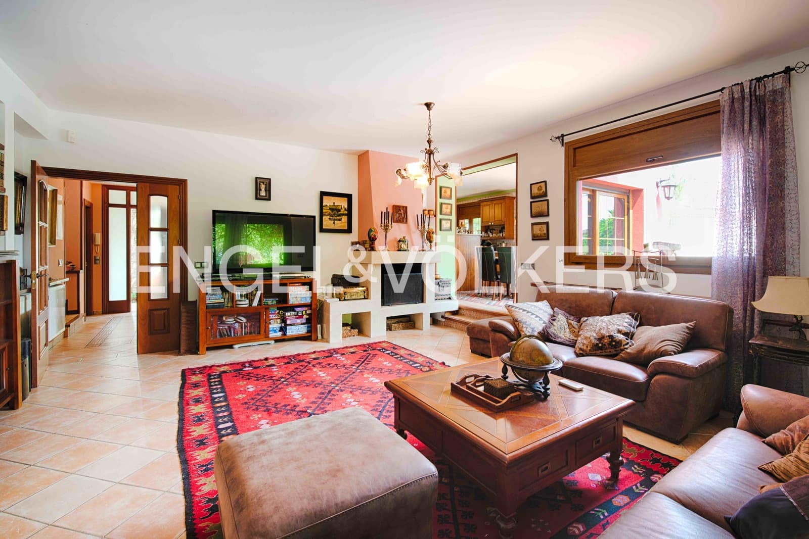 6 soverom Villa til salgs i Empuriabrava med svømmebasseng garasje - € 950 000 (Ref: 9041034)