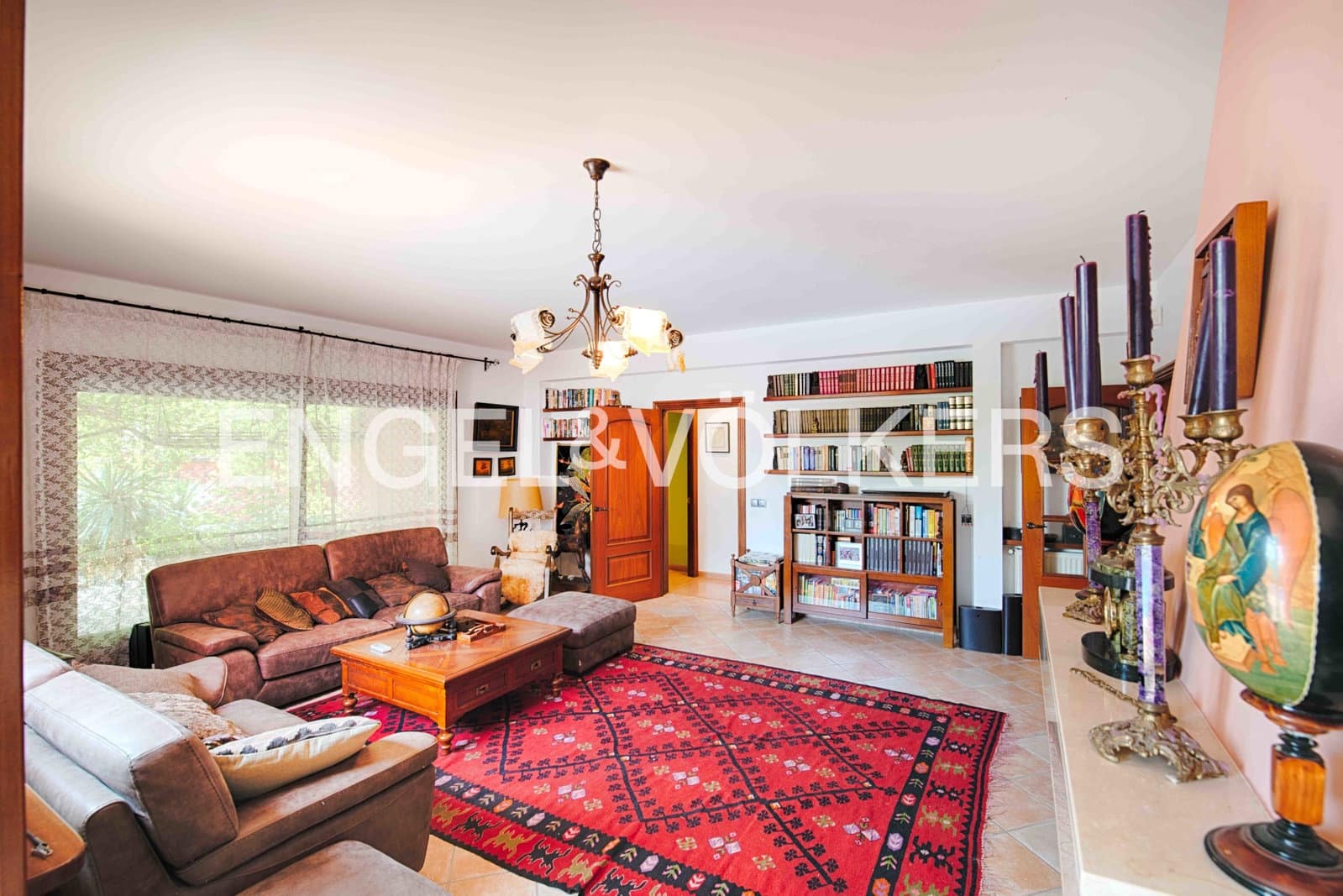 6 soverom Villa til salgs i Empuriabrava med svømmebasseng garasje - € 950 000 (Ref: 9041034)