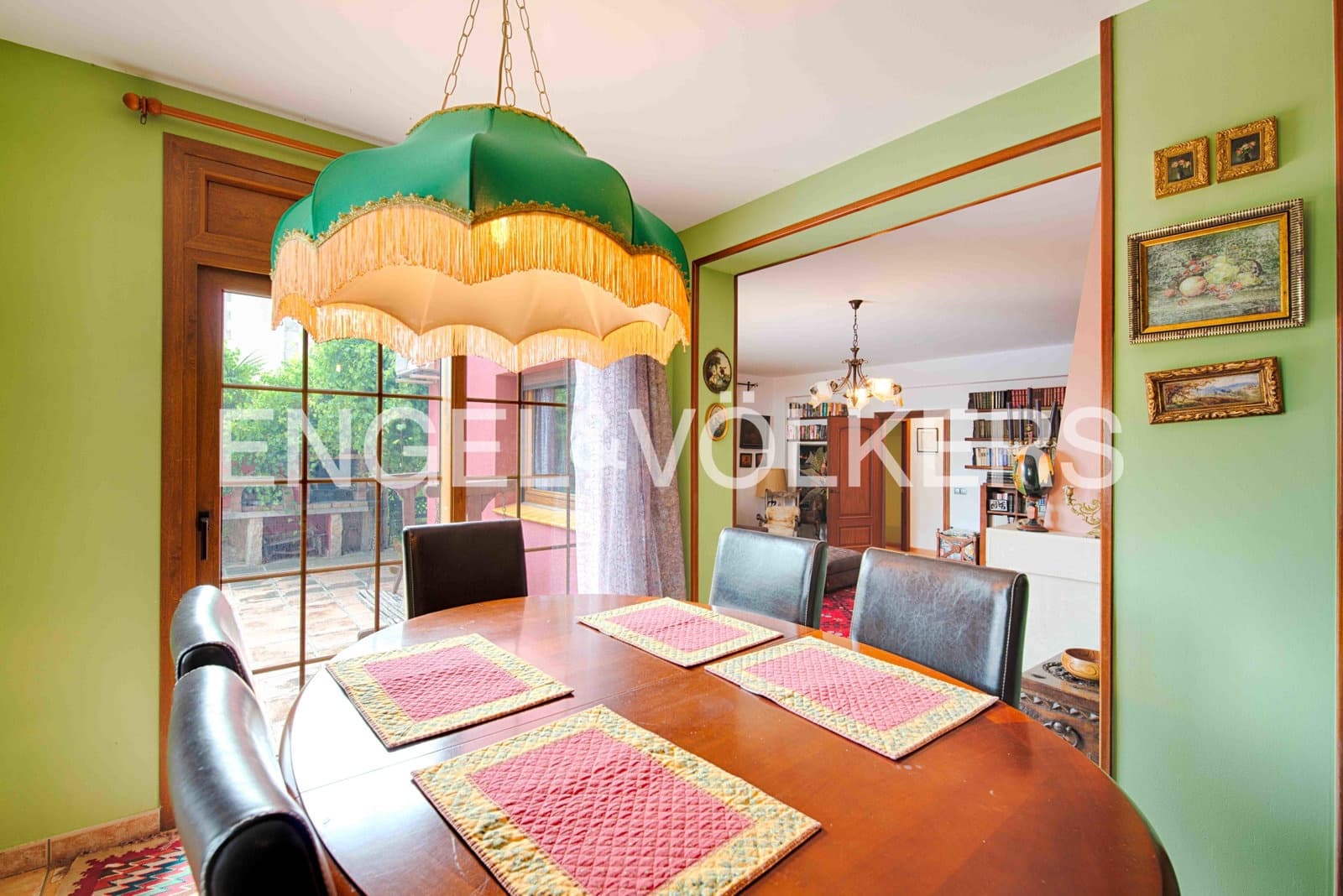 6 soverom Villa til salgs i Empuriabrava med svømmebasseng garasje - € 950 000 (Ref: 9041034)