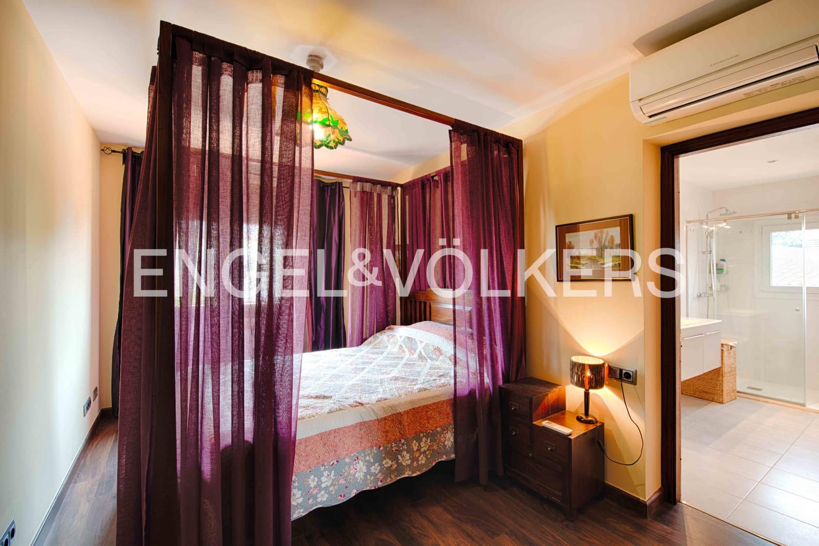 6 soverom Villa til salgs i Empuriabrava med svømmebasseng garasje - € 950 000 (Ref: 9041034)