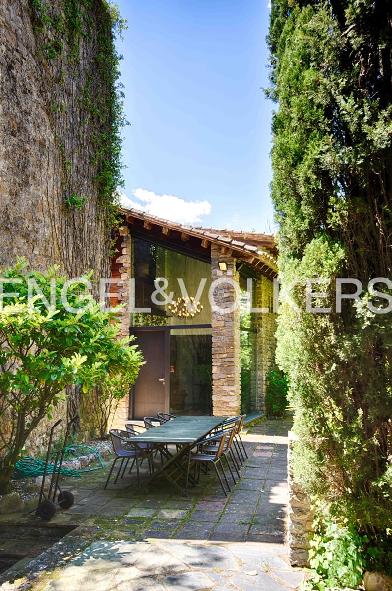 6 soveværelse Villa til salg i Sant Llorenc de la Muga med swimmingpool garage - € 990.000 (Ref: 9041242)