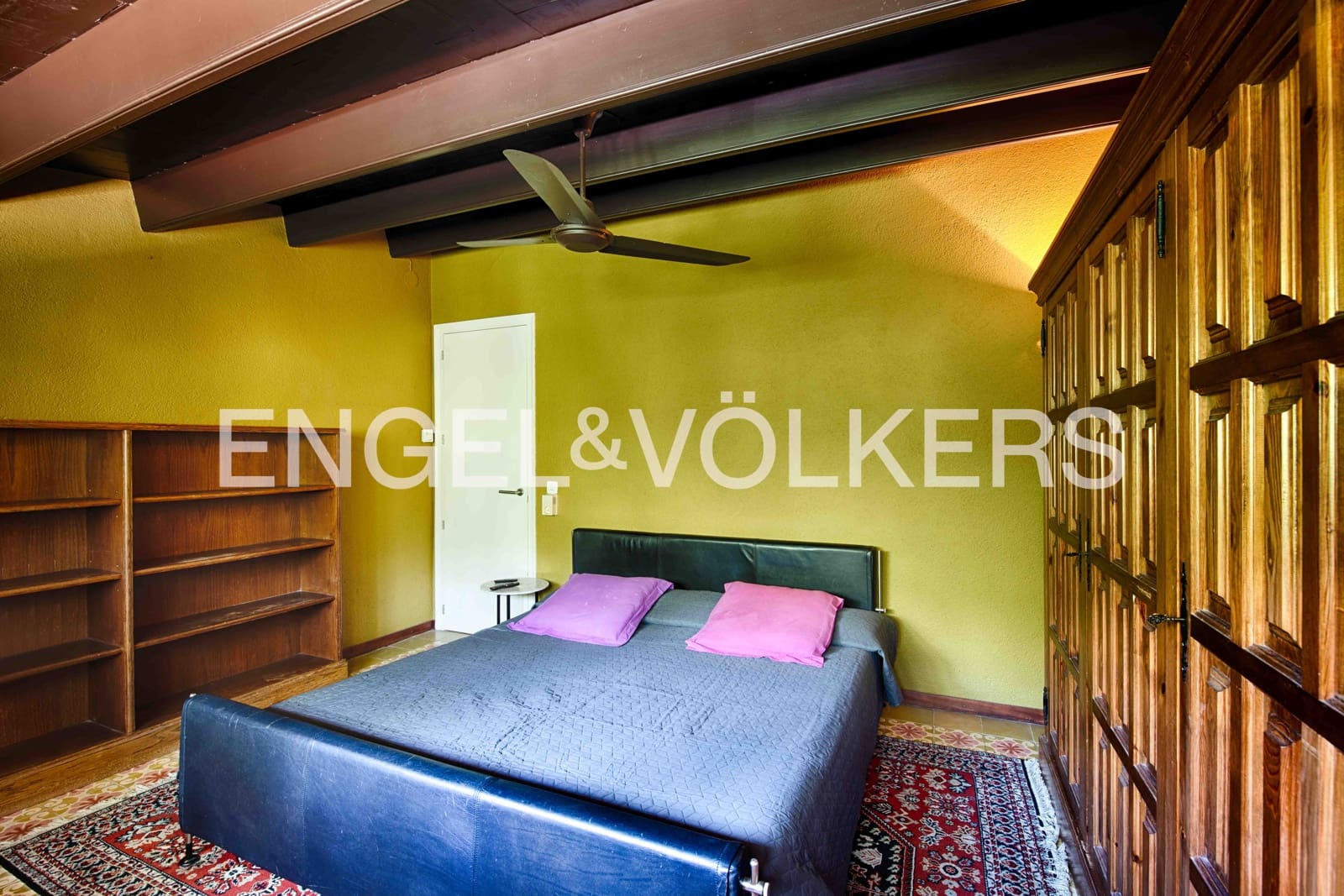 6 soveværelse Villa til salg i Sant Llorenc de la Muga med swimmingpool garage - € 990.000 (Ref: 9041242)