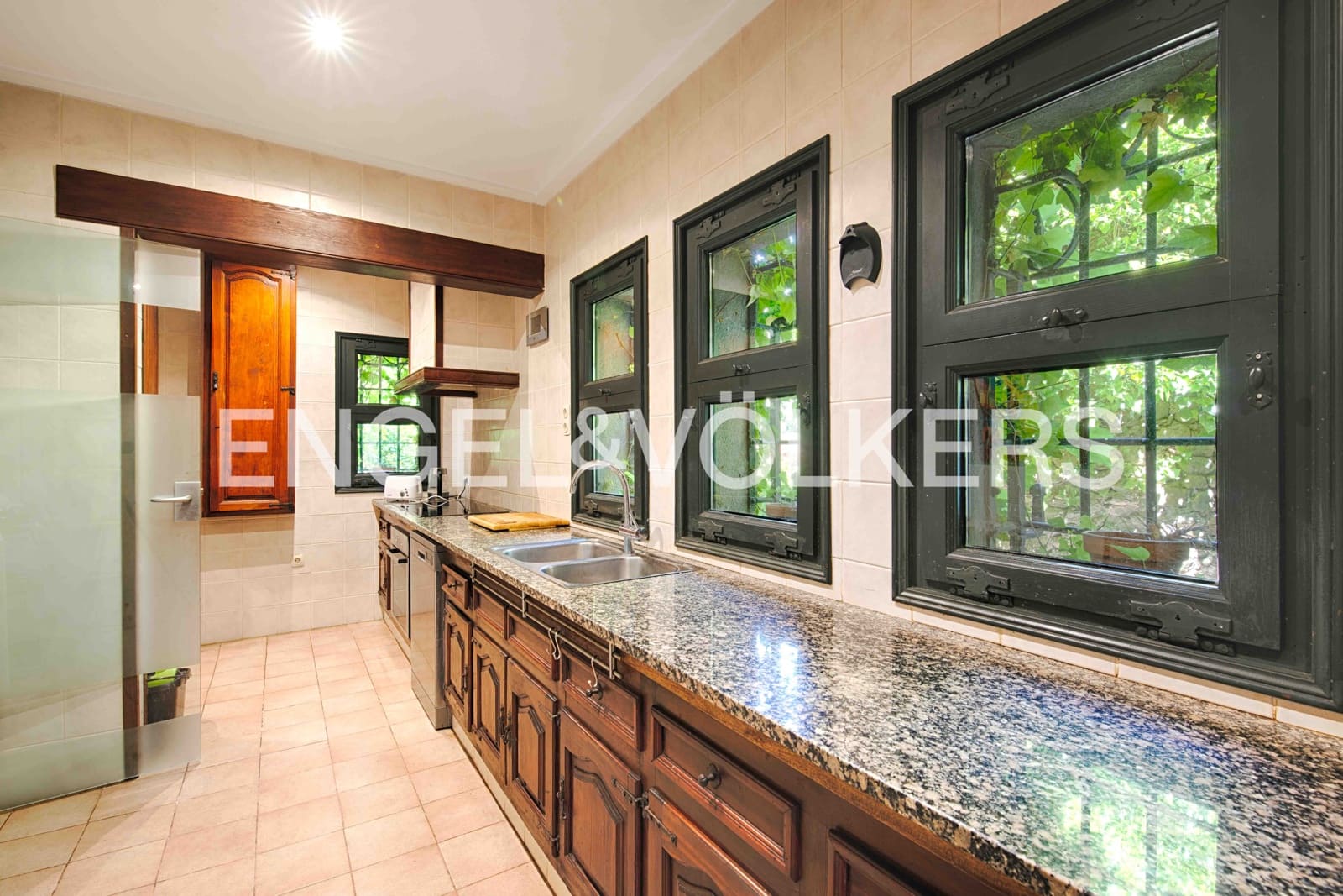 6 soveværelse Villa til salg i Sant Llorenc de la Muga med swimmingpool garage - € 990.000 (Ref: 9041242)