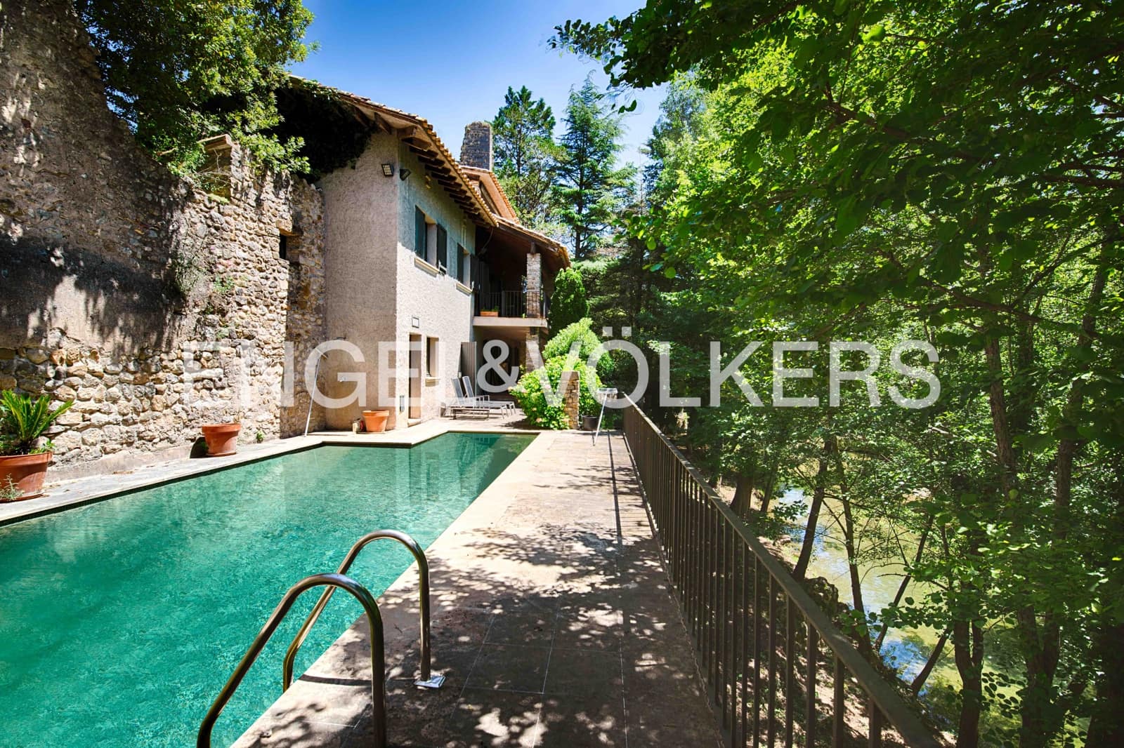 6 soveværelse Villa til salg i Sant Llorenc de la Muga med swimmingpool garage - € 990.000 (Ref: 9041242)