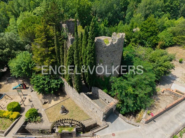 6 soveværelse Villa til salg i Sant Llorenc de la Muga med swimmingpool garage - € 990.000 (Ref: 9041242)