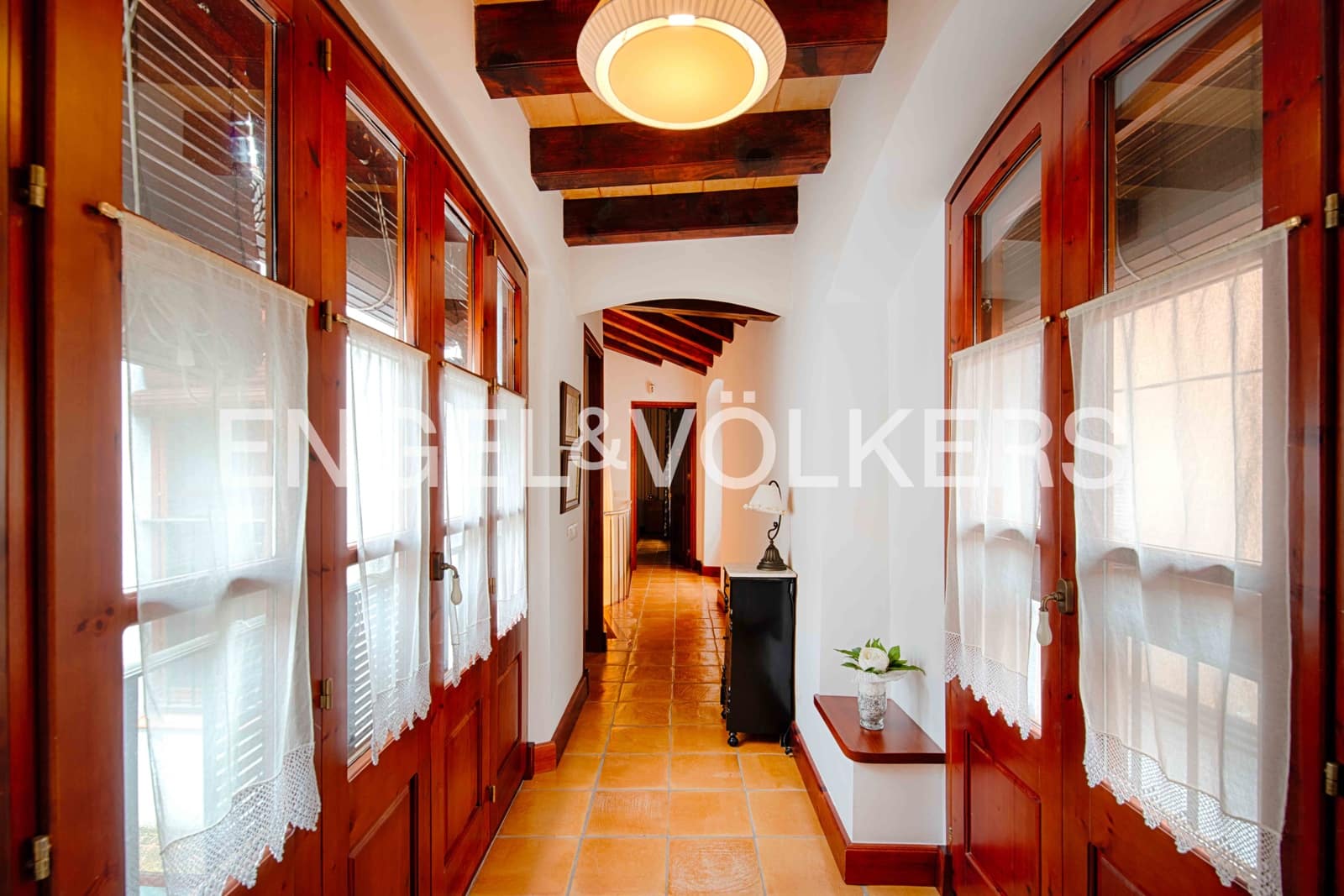 5 soveværelse Byhus til salg i Castello d'Empuries med garage - € 399.000 (Ref: 9057104)