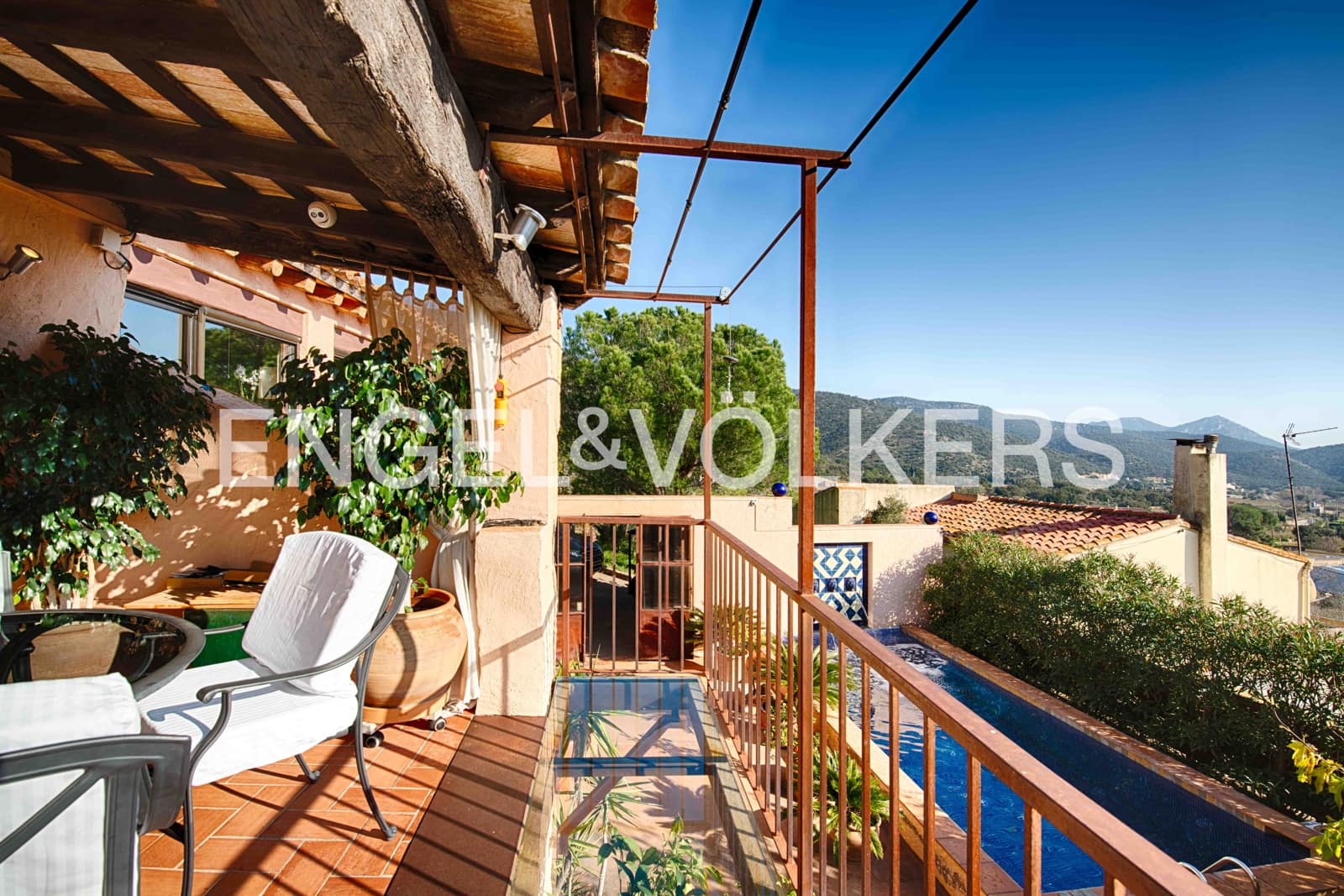 3 soveværelse Villa til salg i Cantallops med swimmingpool garage - € 980.000 (Ref: 9058134)