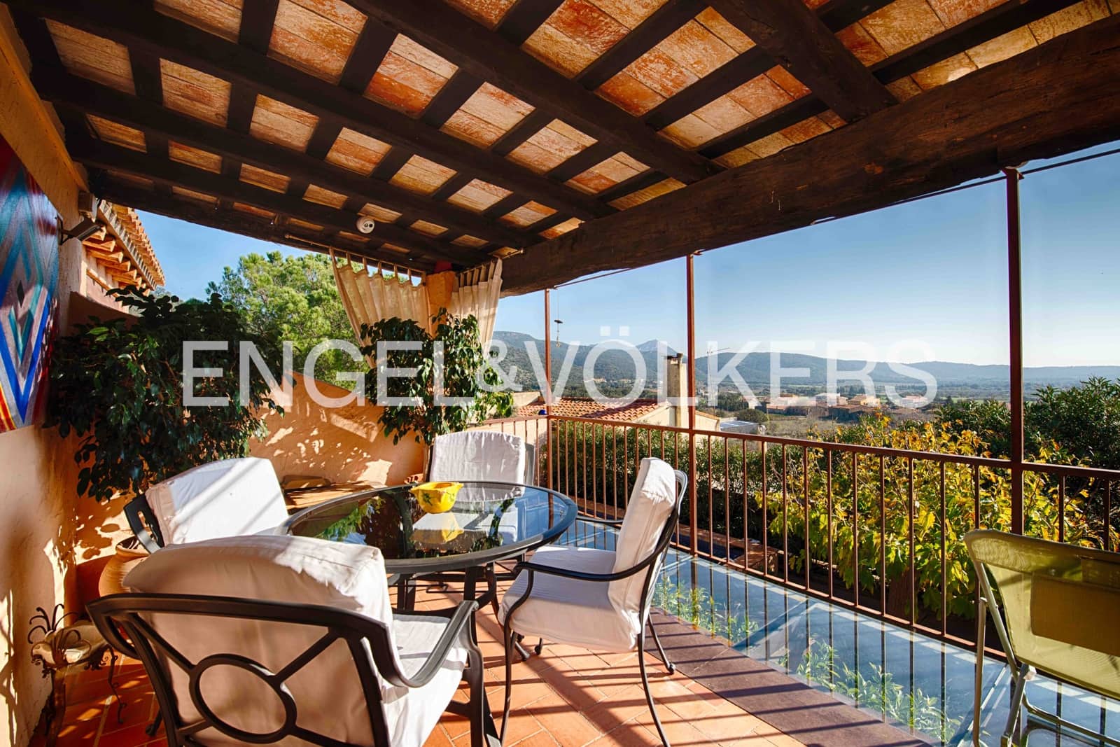 3 soveværelse Villa til salg i Cantallops med swimmingpool garage - € 980.000 (Ref: 9058134)