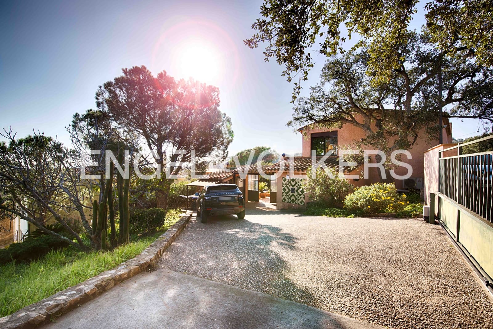 3 soveværelse Villa til salg i Cantallops med swimmingpool garage - € 980.000 (Ref: 9058134)