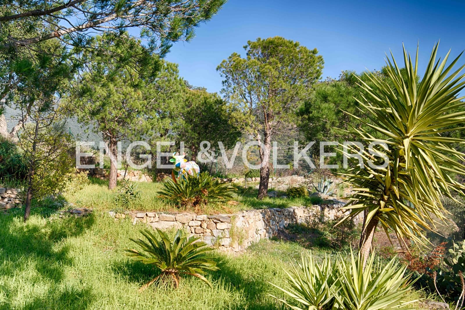 3 soveværelse Villa til salg i Cantallops med swimmingpool garage - € 980.000 (Ref: 9058134)