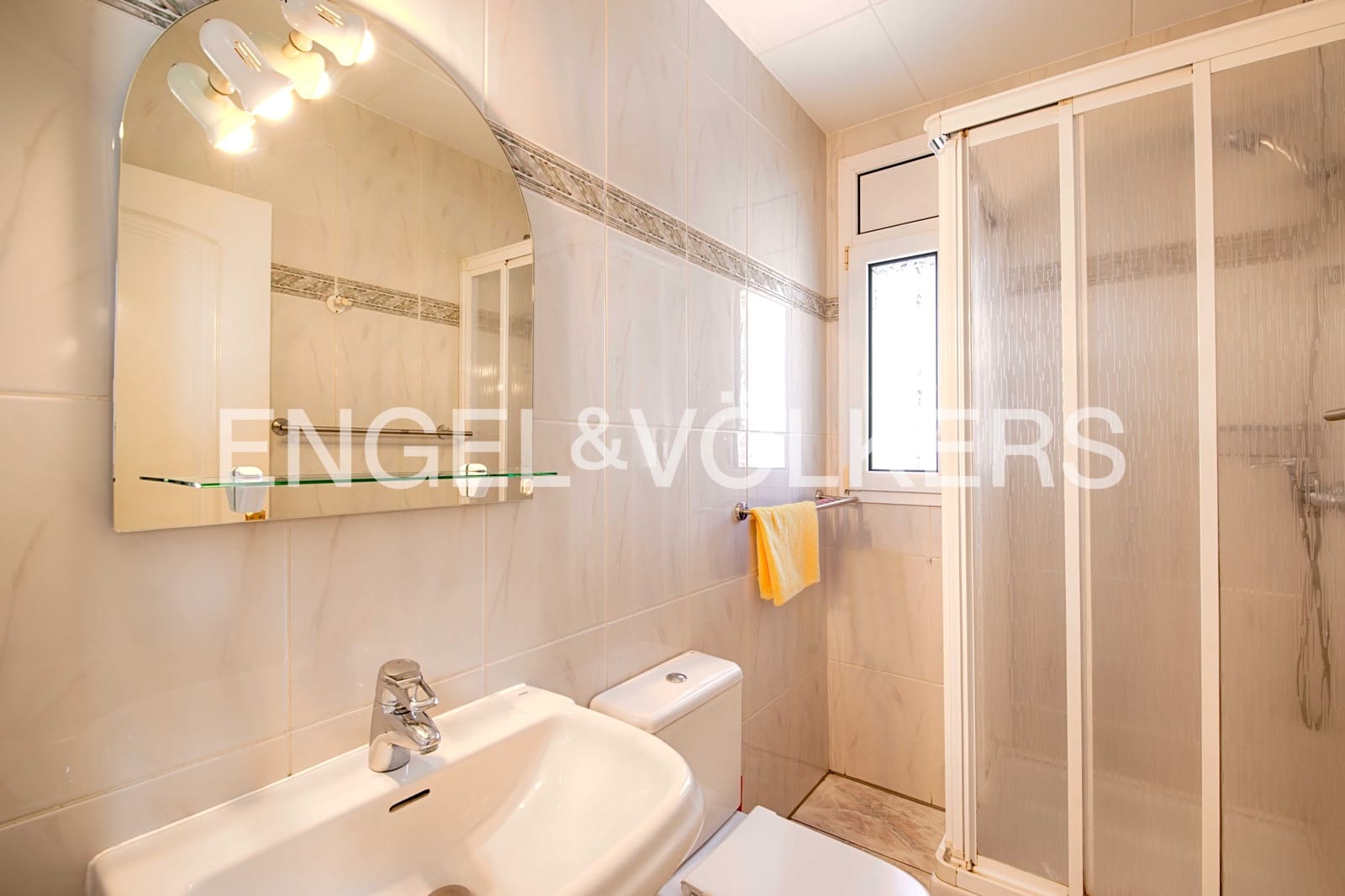 5 soveværelse Villa til salg i Empuriabrava med swimmingpool garage - € 749.000 (Ref: 9074191)