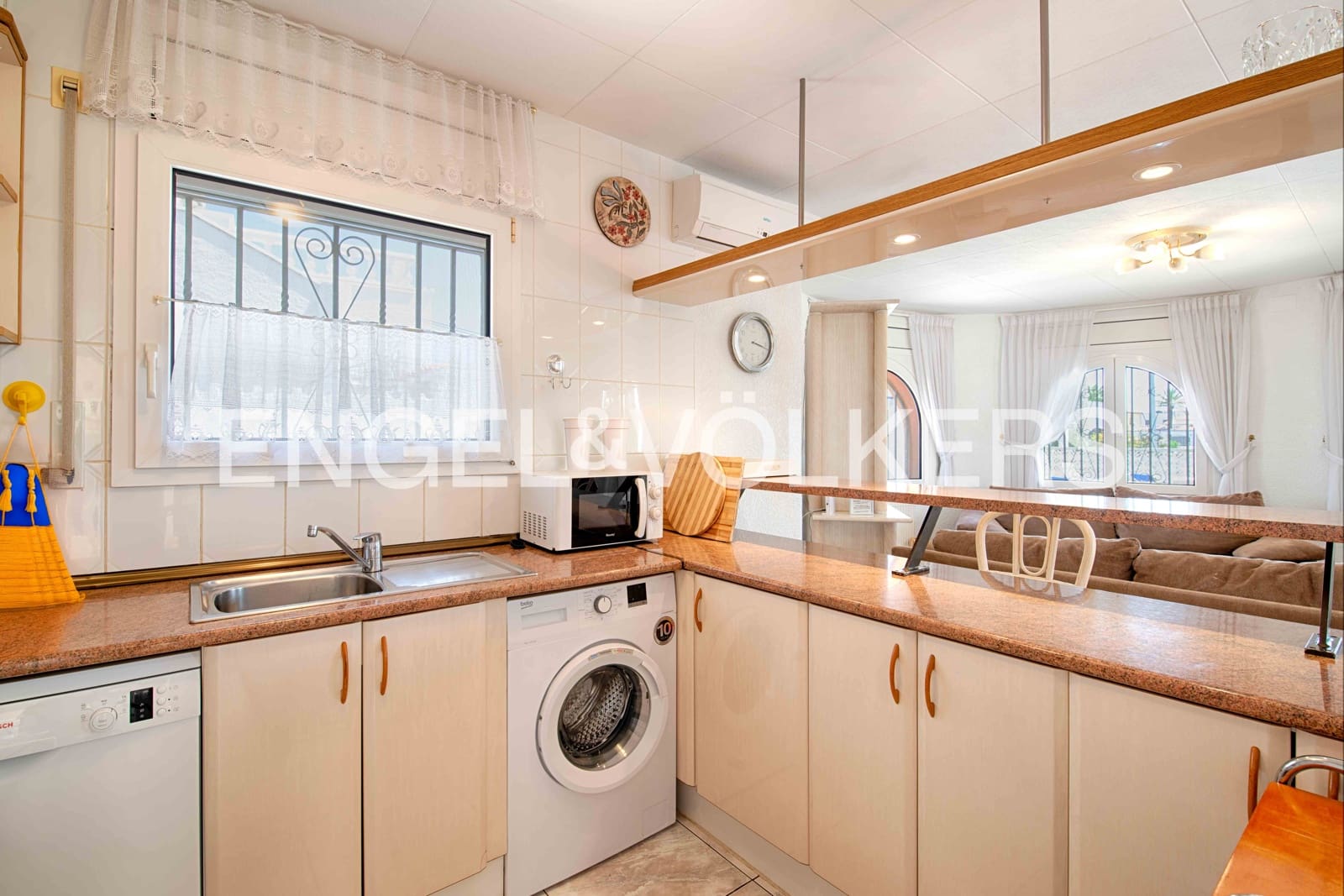 5 soveværelse Villa til salg i Empuriabrava med swimmingpool garage - € 749.000 (Ref: 9074191)