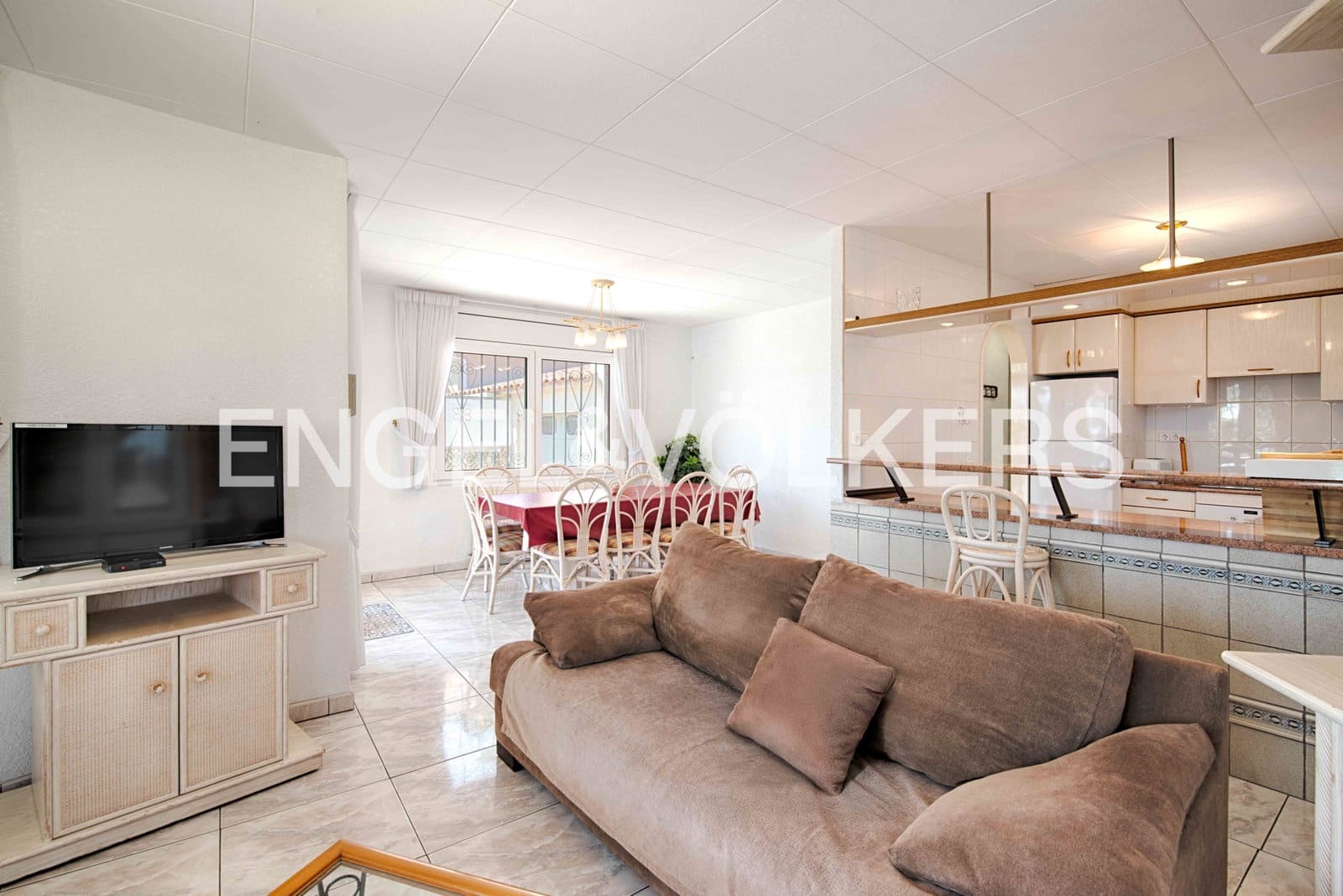 5 Zimmer Villa zu verkaufen in Empuriabrava mit Pool Garage - 749.000 € (Ref: 9074191)