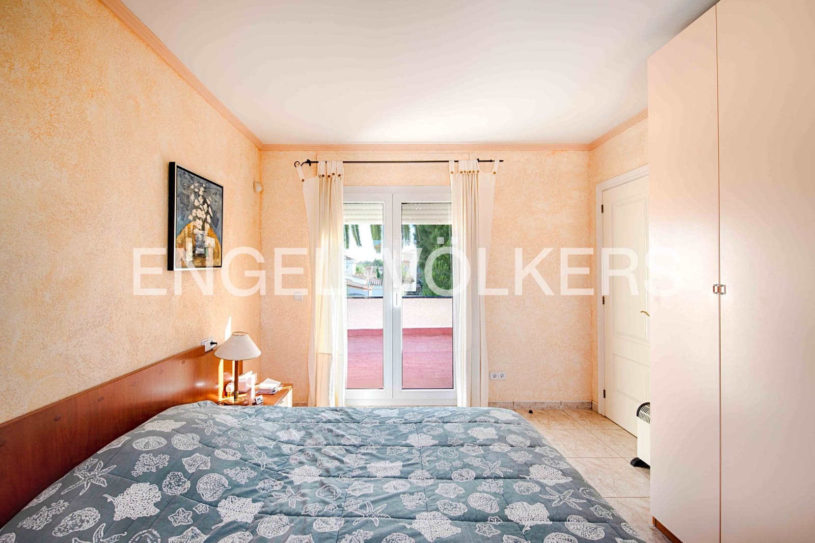 4 soverom Villa til salgs i Empuriabrava med svømmebasseng garasje - € 675 000 (Ref: 9074192)