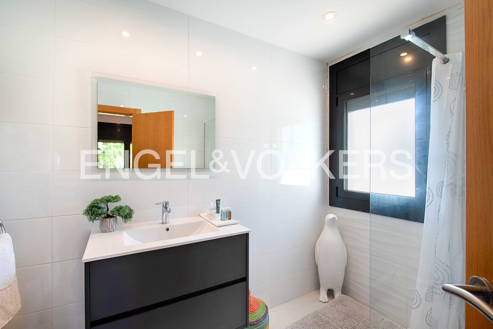 4 slaapkamer Villa te koop in Empuriabrava met zwembad garage - € 1.050.000 (Ref: 9074554)