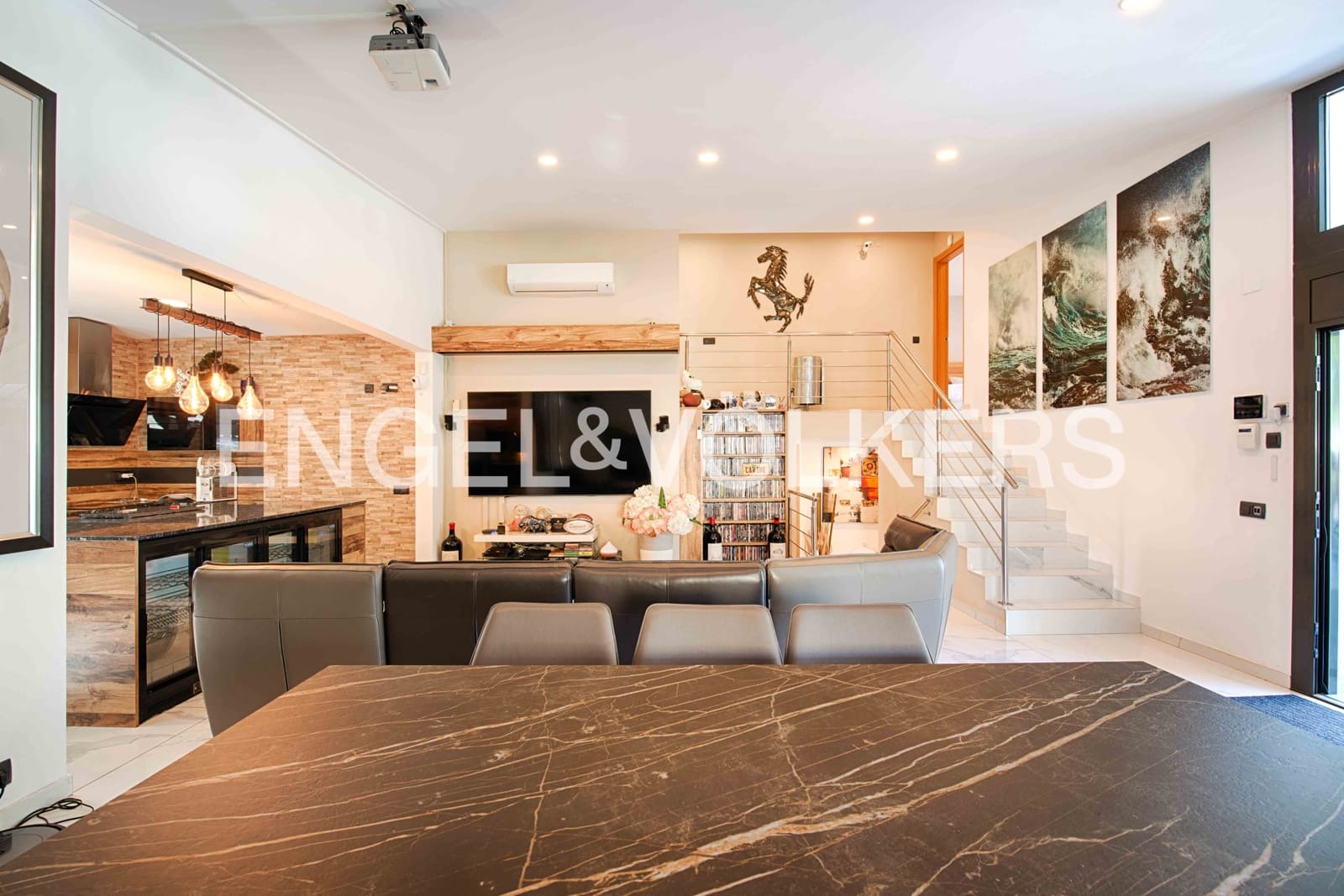 4 slaapkamer Villa te koop in Empuriabrava met zwembad garage - € 1.050.000 (Ref: 9074554)