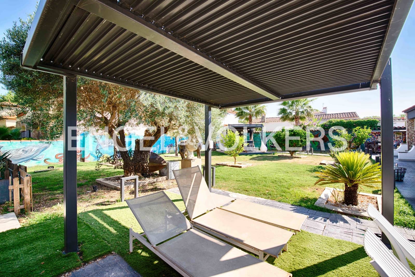 4 sypialnia Willa na sprzedaż w Empuriabrava z basenem garażem - 950 000 € (Ref: 9074554)