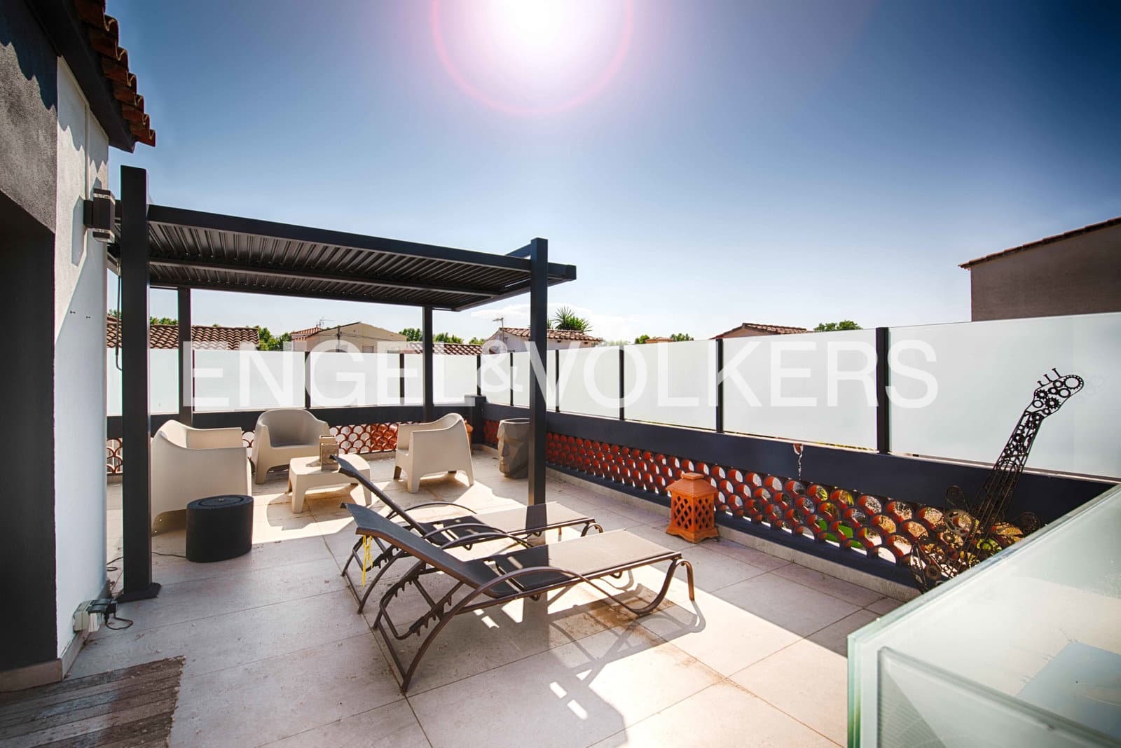 4 sypialnia Willa na sprzedaż w Empuriabrava z basenem garażem - 950 000 € (Ref: 9074554)