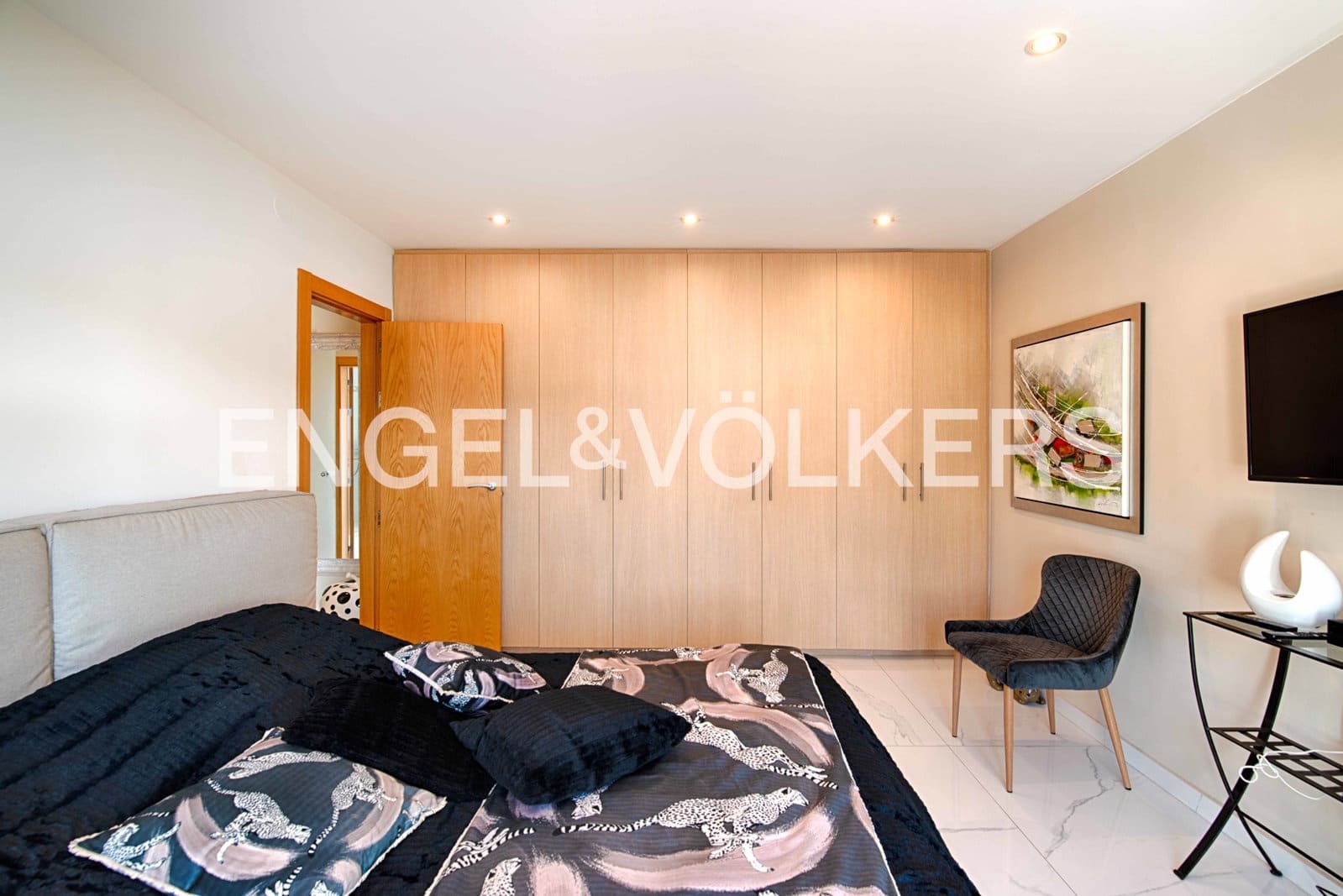 4 sypialnia Willa na sprzedaż w Empuriabrava z basenem garażem - 950 000 € (Ref: 9074554)