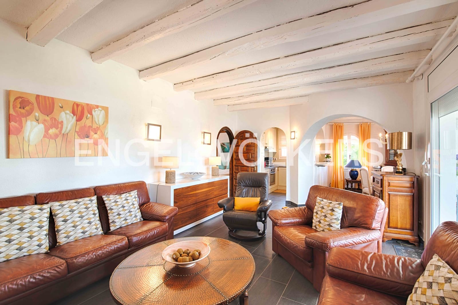 3 soveværelse Villa til salg i Empuriabrava med swimmingpool garage - € 1.950.000 (Ref: 9109410)