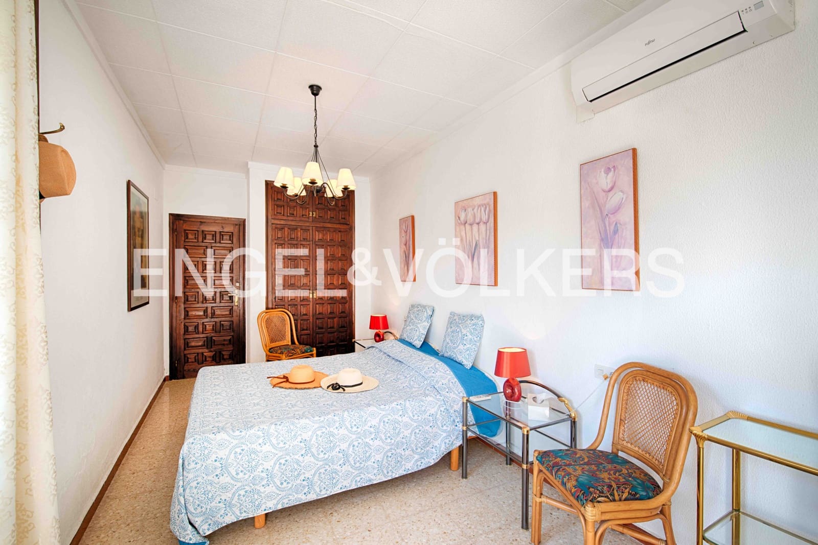 3 soveværelse Villa til salg i Empuriabrava med swimmingpool garage - € 1.950.000 (Ref: 9109410)